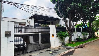 Dijual Cepat Rumah Mewah di Kayu Putih Pulomas Pulogadung SHM Sudah Renovasi Utara