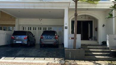 Dijual Rumah dengan View Danau di Pantai Indah Kapuk