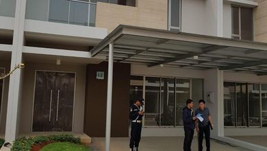 Rumah Mewah Luas 160 m2, di Pantai Indah Kapuk 2, Jakarta Utara