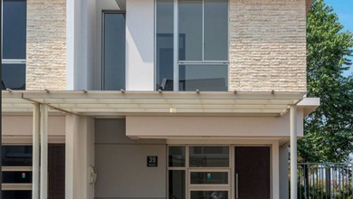 Rumah Baru Cluster Nashville Pik 2 Blue Ivy Hoek Luas 7,5x10