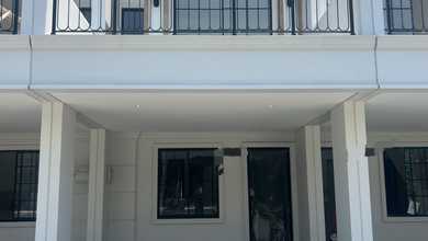 Sewa Rumah Bukit Nirmala 5 4,5X10m2 2 Br 2 Lantai Unfurnish Sudah Ada Ac