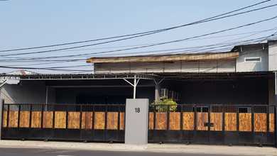 Jual Rumah Jl Kembangan Selatan 580m2 Bangunan 2 Lantai 500 M2 