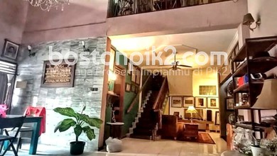 Jual Murah Rumah 2 Lantai 227m2 Di Jl Bank Daerah Kemang Semi Furnished Shm