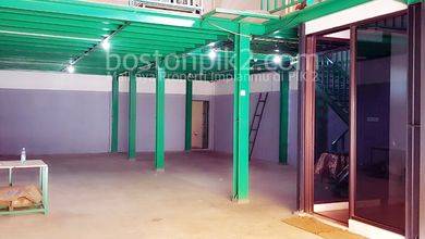 Sewa Gudang Sedayu Bizpark Cakung 216 M2 9x24 2 Lantai Gudang Lb 324 M2 - Rent Warehouse East Jakarta 2 Floor Building 324 Sqm 9x24 Sedayu Bizpark Cakung