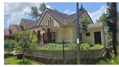 Jual Villa 1 Lantai, Dekat Akses Bus Kota, Ada di Lingkungan Islami,Luas 193M² Bangunan 65M²