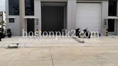 Gudang 1 Lantai Hoek Bizpark Pik2 New Bagus LT 240M² LB 156M²