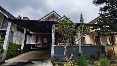 Dijual Villa Kota Bunga Puncak LT 150M² LB 100M² Nyaman,Bersih dan Asri