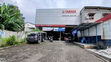 Jual Showroom 792 M Listrik 10.600 Va
