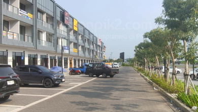 Sewa Ruko 4,5X18 Mega Kuningan Pik 2 3 Lantai Jl Boulevard